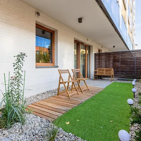 Krasinskiego Comfy Apartament By Renters Daire