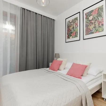 Krasinskiego Comfy Apartament By Renters